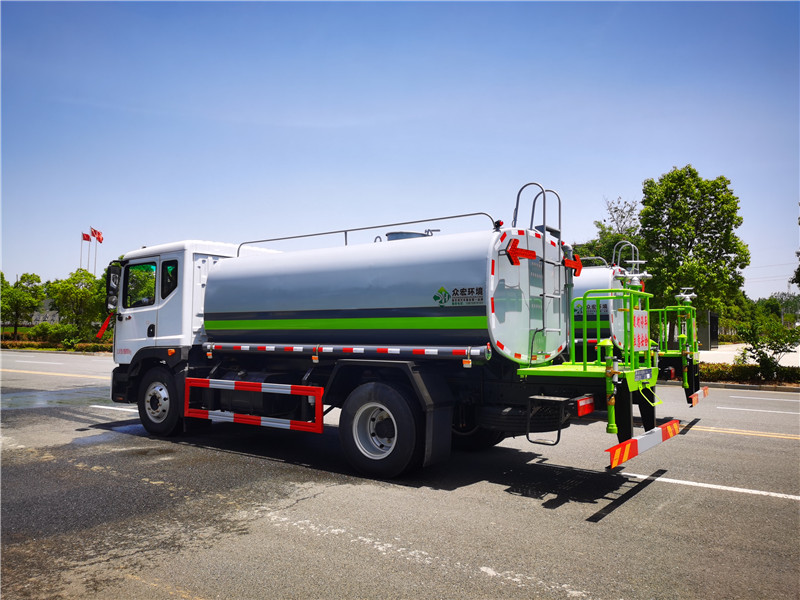 東風(fēng)D9新款10-12噸灑水車(chē)